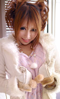 Gravure Idol Vol. 039: Wanted to Pee (1Pondo-021009_526) sample image 2