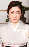 Train Ryu Enami in a kimono vulgarly! (1Pondo-022721_001) sample image 3