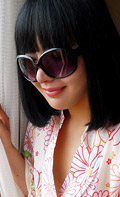Behind The Sunglasses: Yuka Aihara (1Pondo-102318_759) sample image 3