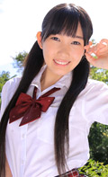 Wet and Wild with Yui Kasugano (1Pondo-111414_922) sample image 2